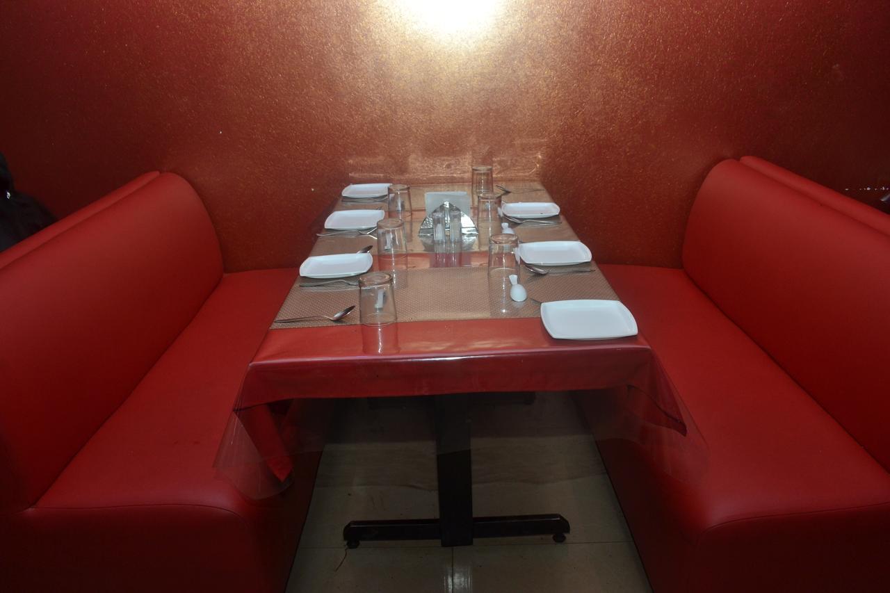 Hotel Ramya Residency à Dharwad Extérieur photo